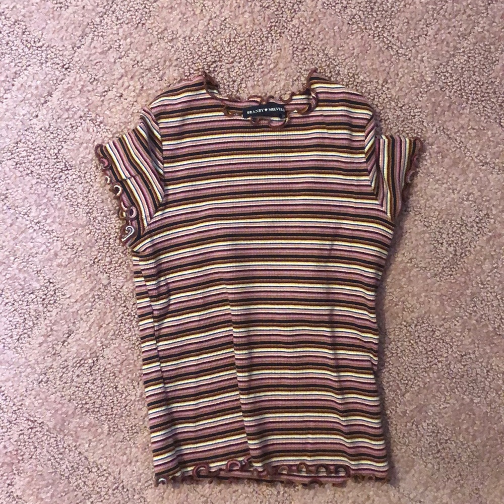 Brandy Melville T-shirt with lettuce edges
